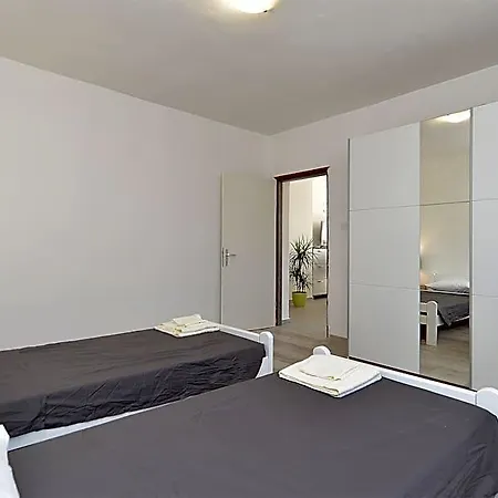 House 2136 酒店 沃德年